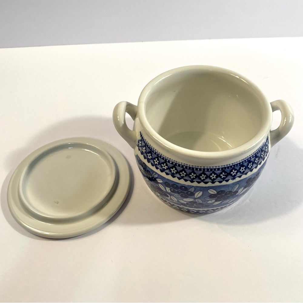 Vintage Arabia Finland Lingonberry Ceramic Butter Jam Jar Pot Raija Uosikkinen - Picture 2 of 14